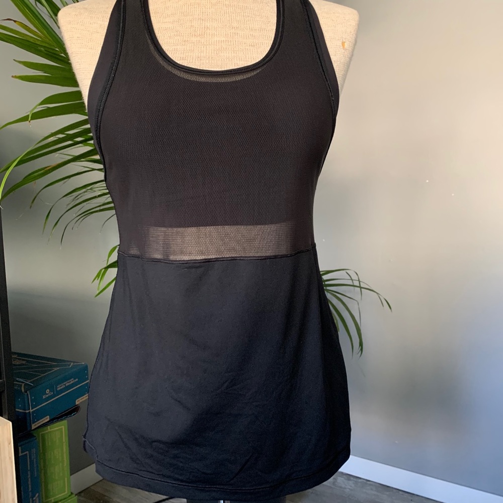 Lululemon mesh tank size 4